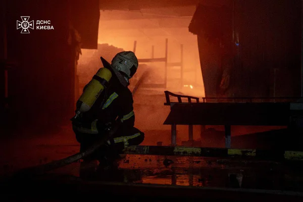 Ataques e profecias: como o tarô guia russos e ucranianos na guerra