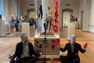 Ativista que manchou vitrine de obra de Degas é condenado - 04/11/2025 - Ilustrada