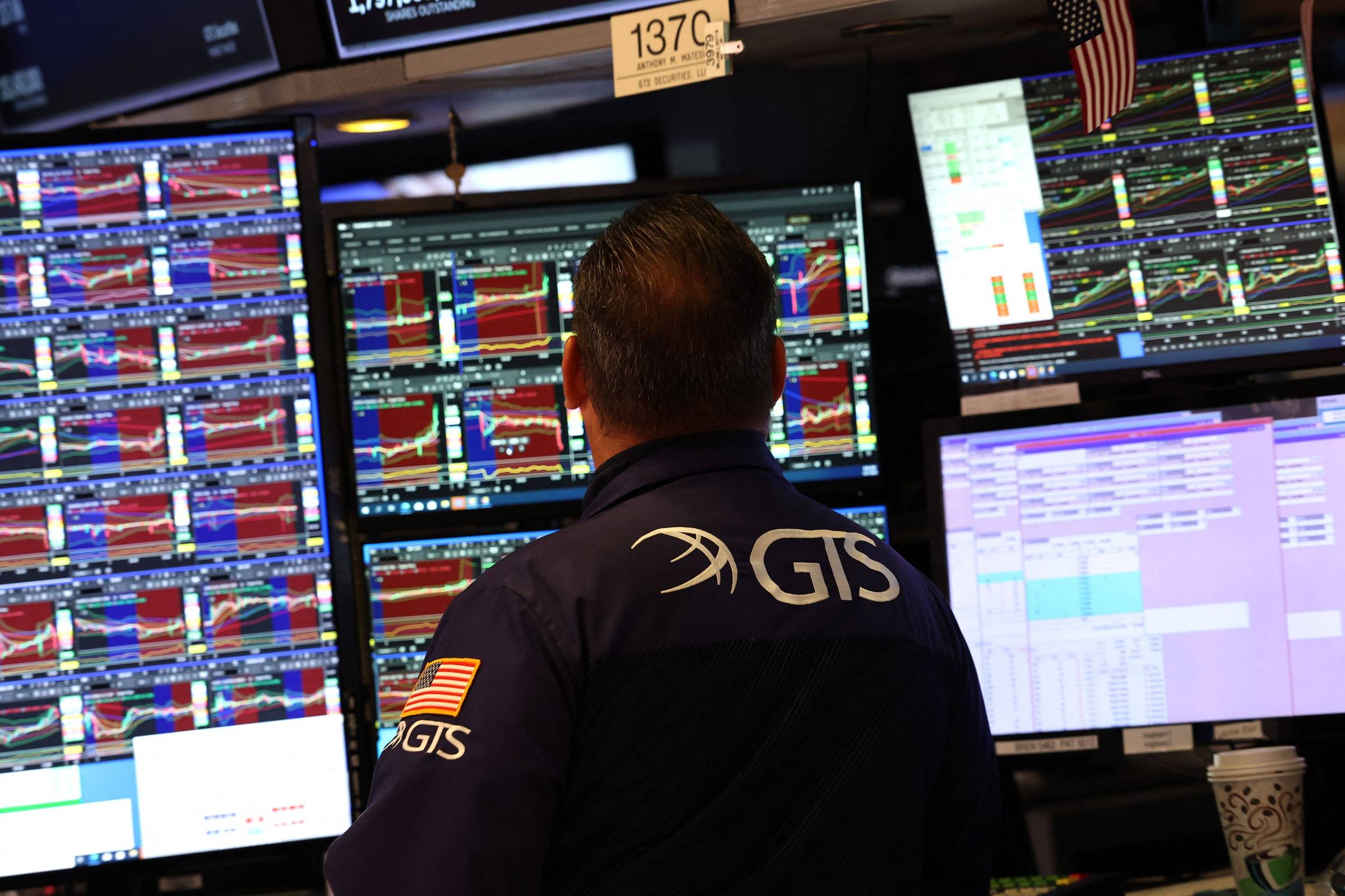 Bolsa: CEOs de Wall Street preveem queda de 10% nas ações - 04/11/2025 - Mercado