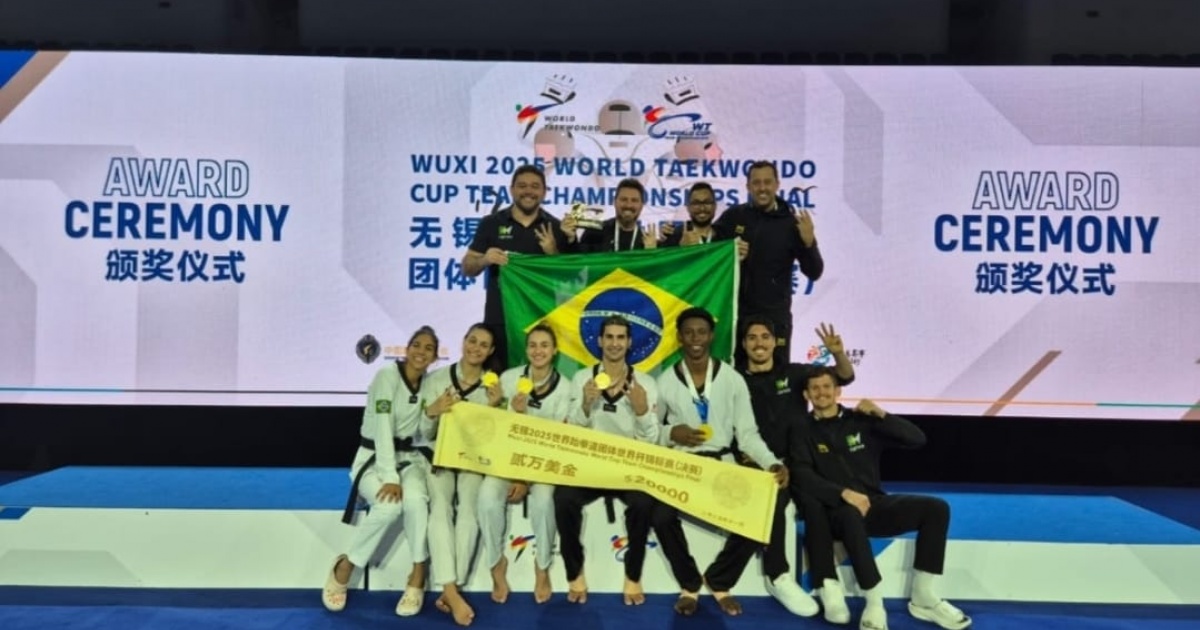 Brasil conquista tricampeonato mundial por equipes no taekwondo