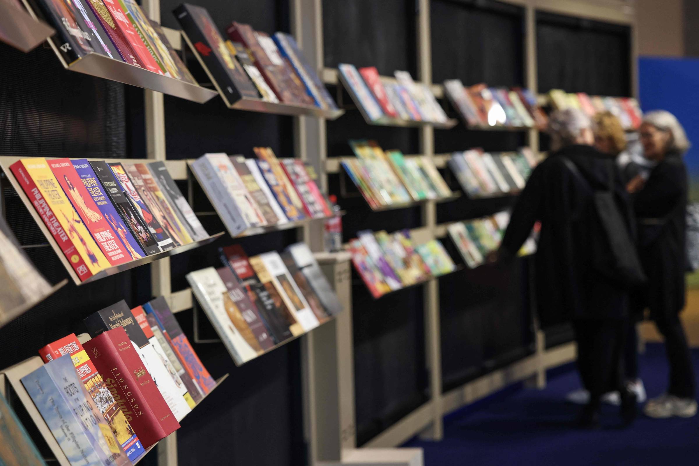 Brasil é vira-lata na Feira do Livro de Frankfurt - 31/10/2025 - Ilustrada