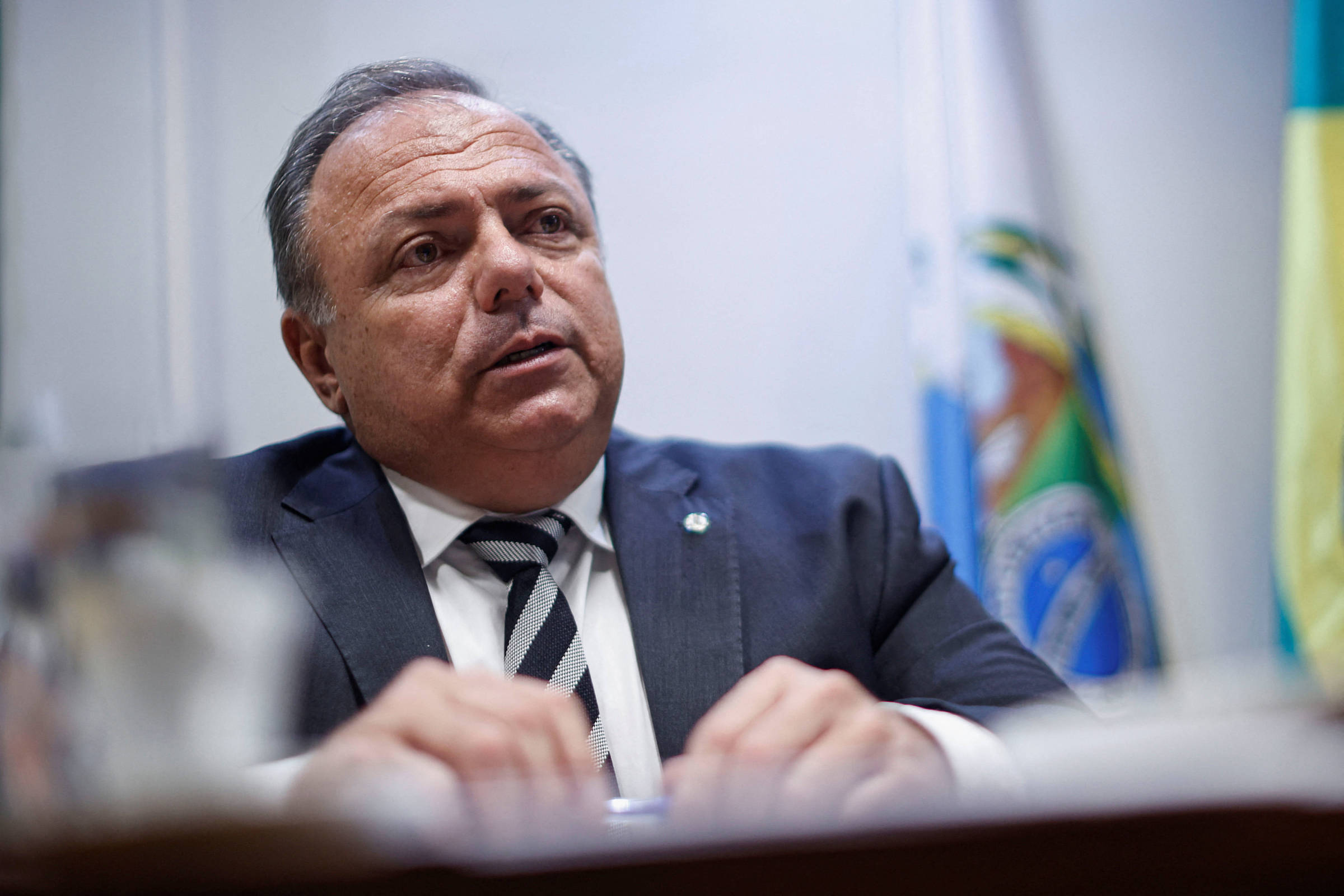 Câmara autoriza gastos com defesa fora da meta fiscal - 03/11/2025 - Mercado