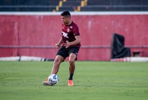 Camutanga destaca recomeço no Vitória e celebra volta por cima: “Voltei à melhor forma”