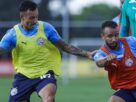 Com Caio Alexandre, Bahia realiza treino tático na Toca da Raposa de olho no Internacional; saiba como foi