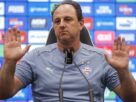 “Corajoso lá de cima”: Rogério Ceni detona árbitro de vídeo Rafael Traci após Atlético-MG x Bahia