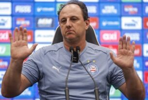 “Corajoso lá de cima”: Rogério Ceni detona árbitro de vídeo Rafael Traci após Atlético-MG x Bahia