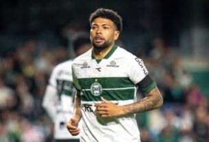 Coritiba empata com o CRB e adia chance de acesso antecipado na Série B