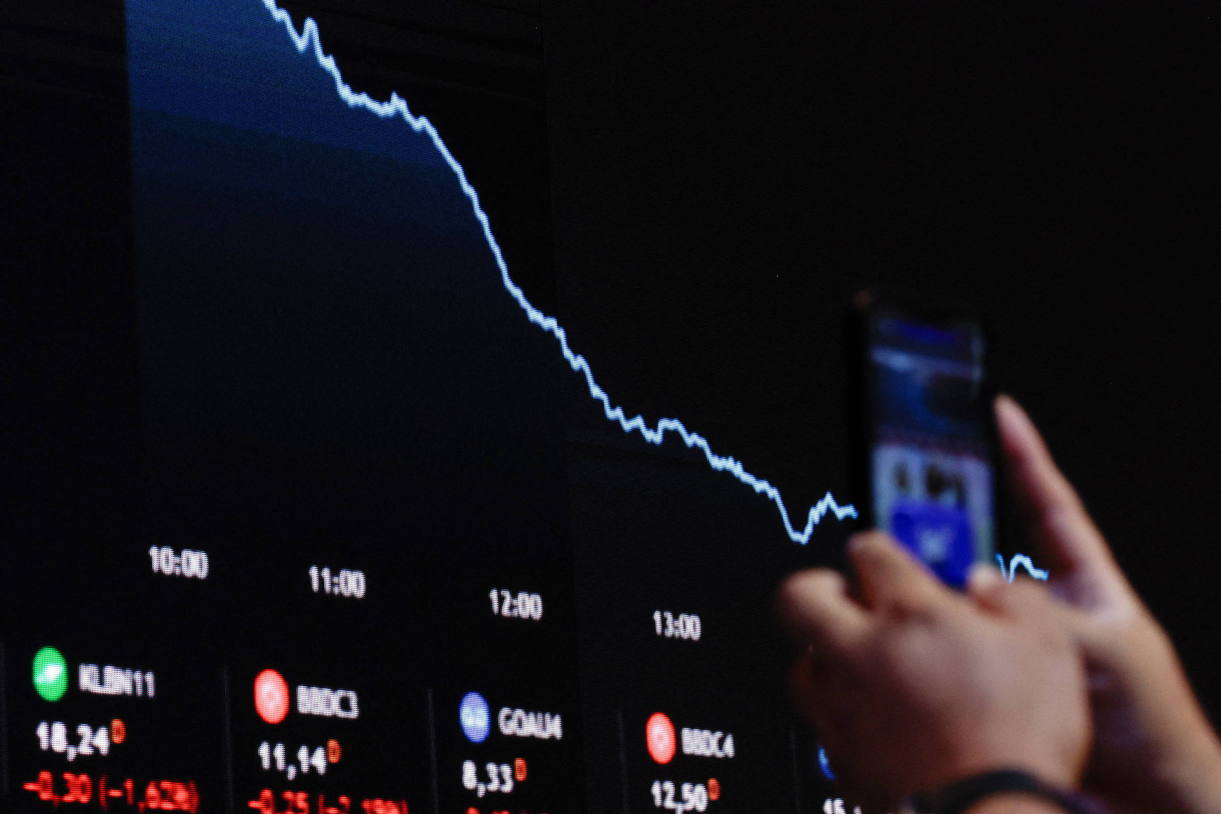 Dólar e Bolsa hoje (7); acompanhe as cotações - 07/11/2025 - Mercado