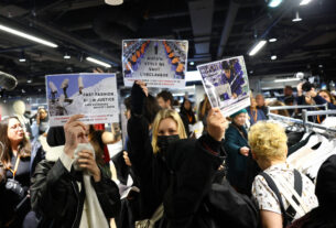 Escândalo da Shein revela cantos obscuros dos marketplaces - 07/11/2025 - Mercado