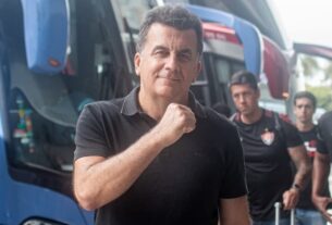 Fábio Mota evita falar sobre eleição e foca em permanência do Vitória na Série A
