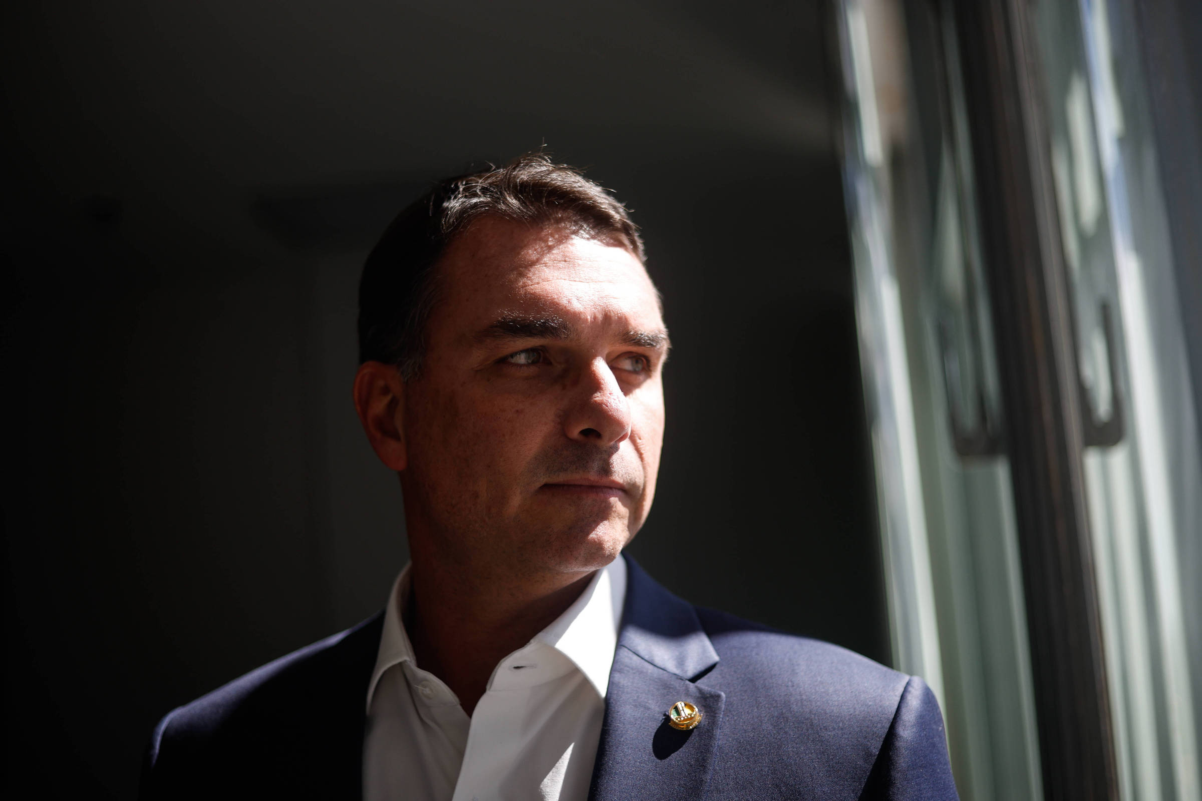 Flávio fala em dar resposta a perseguição a Bolsonaro - 07/11/2025 - Poder