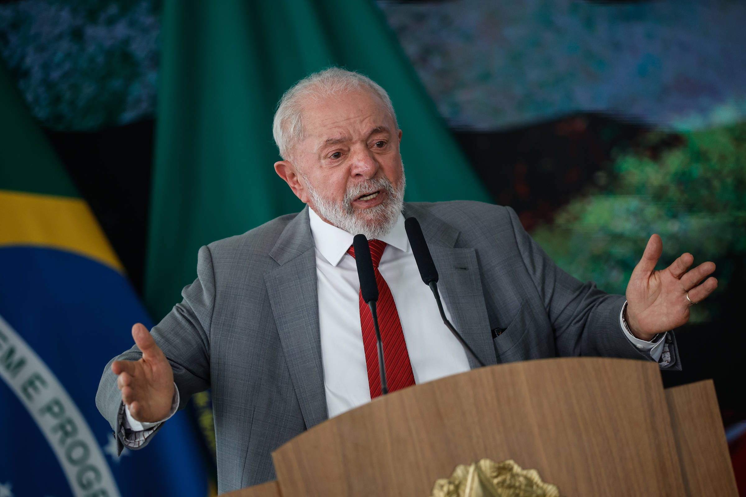 Governo amplia verba de comunicação antes do ano eleitoral - 02/11/2025 - Poder