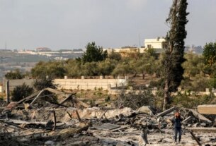 Israel bombardeia sul do Líbano e reacende tensão com Hezbollah