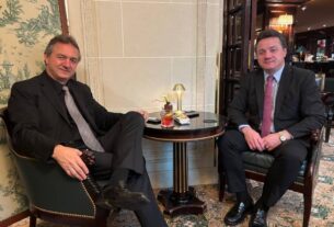 Juiz determina redução da multa de R$ 10 bi à J&F - 03/11/2025 - Poder