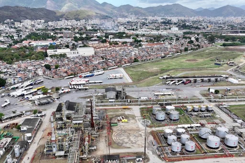 Julgamento de processo da Refit na ANP é suspenso - 06/11/2025 - Mercado