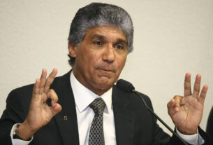 Justiça reduz pena de Paulo Preto de 145 para 5 anos - 07/11/2025 - Poder