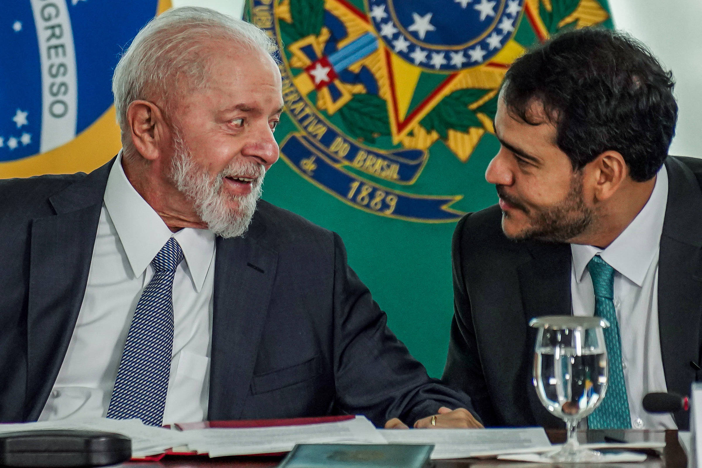 Messias seria 4º AGU ministro do STF desde 1985 - 02/11/2025 - Poder
