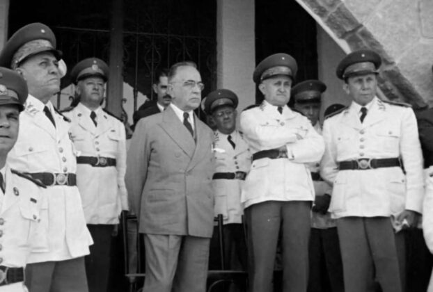 Militares apoiaram o governo e a derrubada de Vargas - 07/11/2025 - Poder