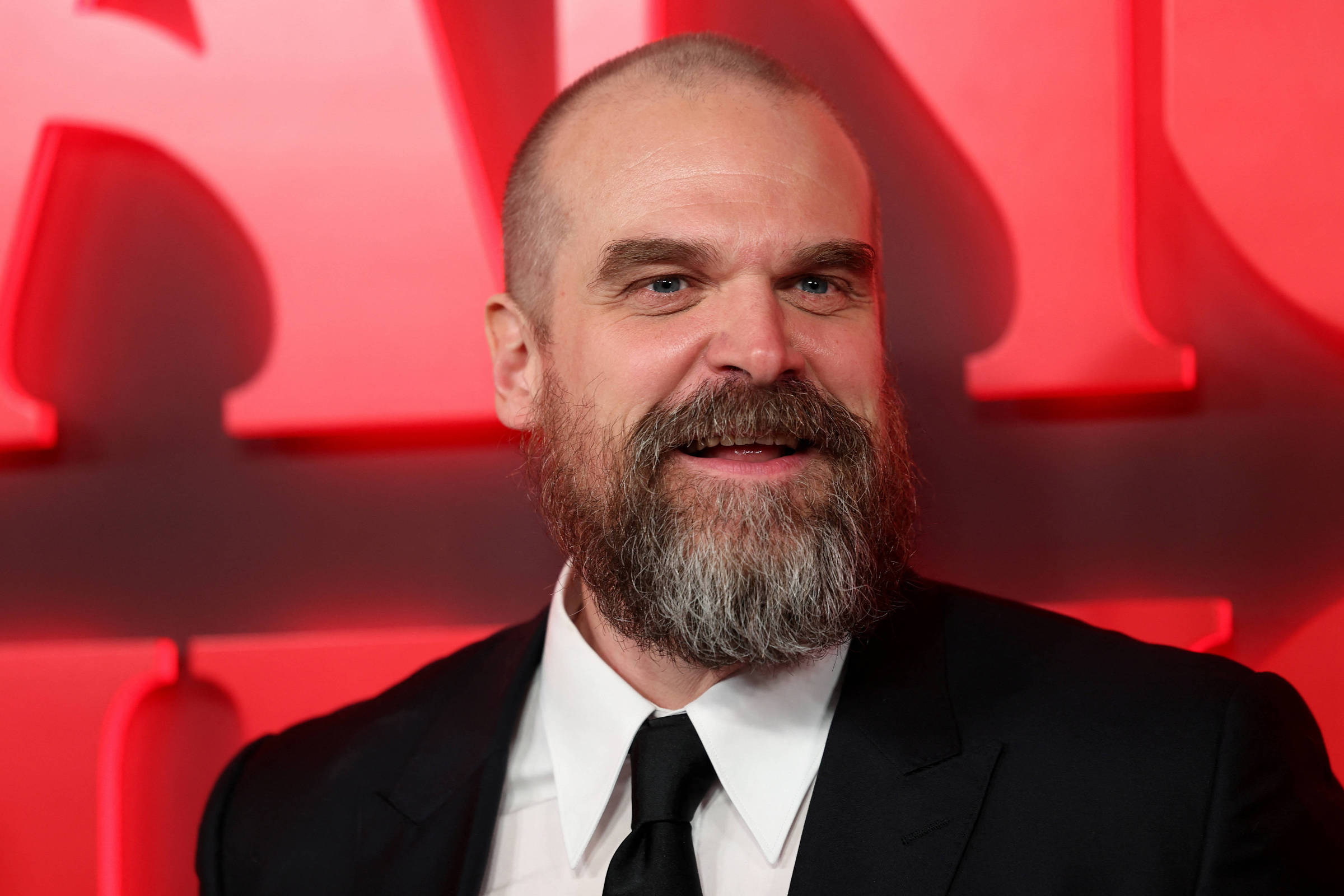 Millie Bobby Brown de Stranger Things reclamou de assédio - 02/11/2025 - Ilustrada