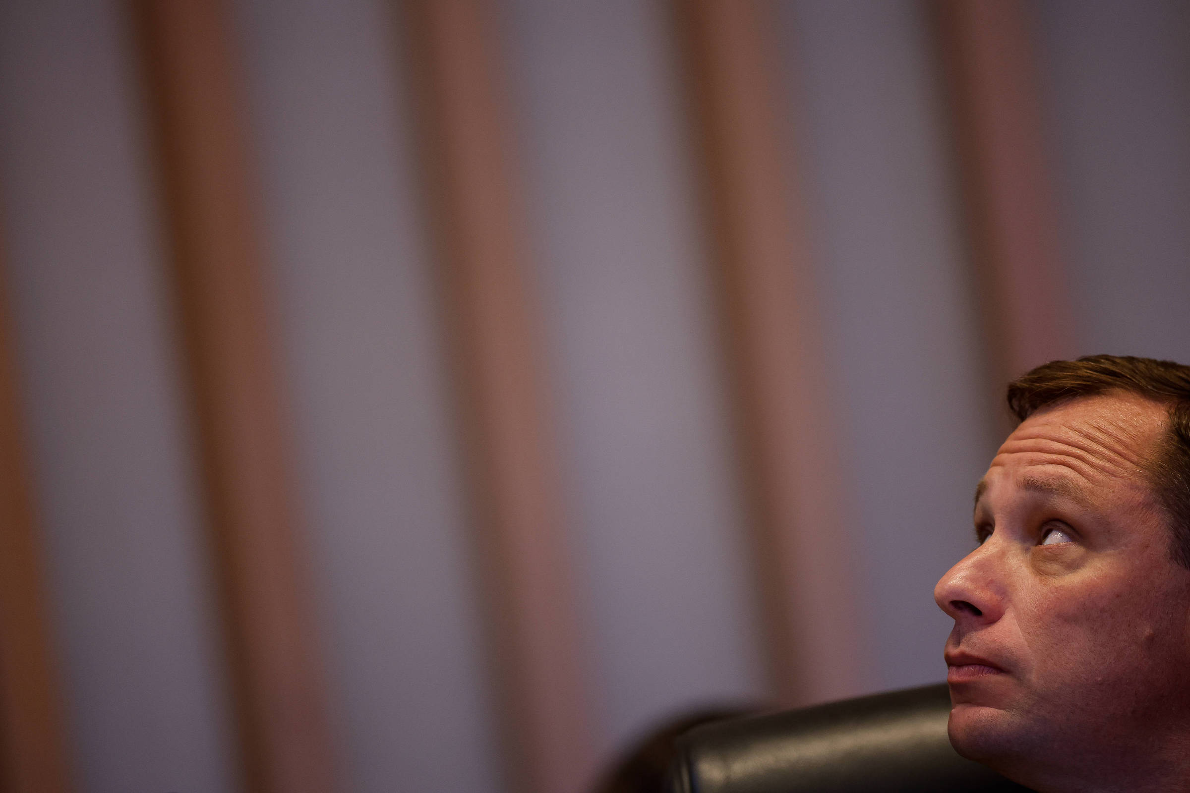 Moraes manda tirar tornozeleira de Mauro Cid - 30/10/2025 - Poder