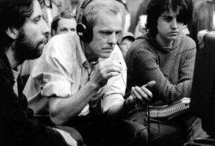 Morre Peter Watkins, pioneiro do drama documental, aos 90 - 02/11/2025 - Ilustrada