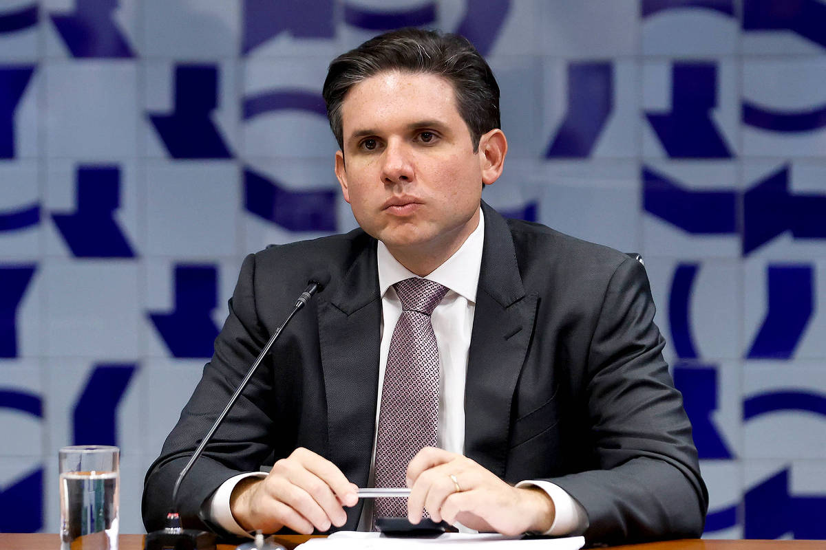 Motta defende voto distrital misto para evitar facções - 31/10/2025 - Poder