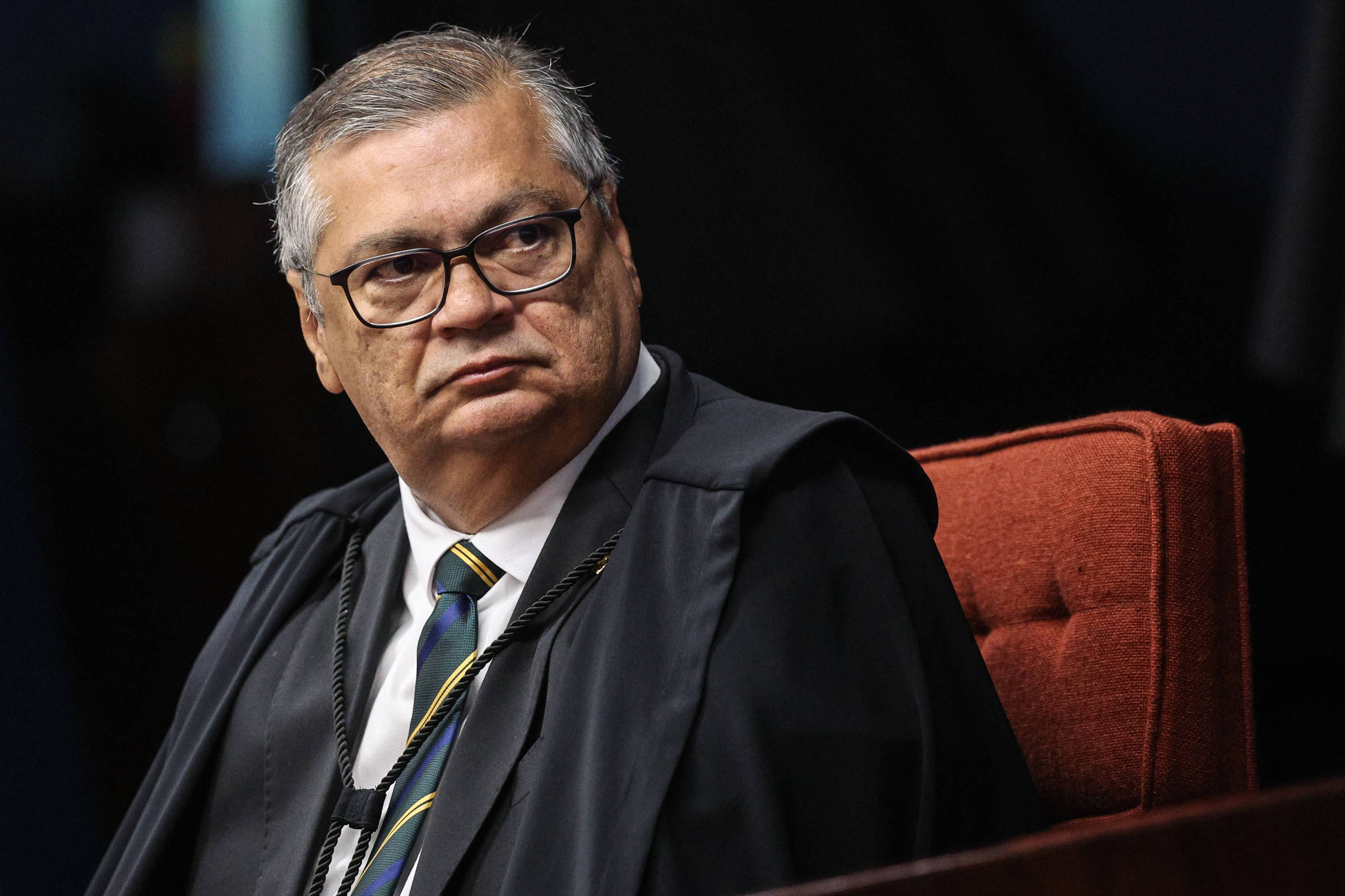 PF analisa emendas de 92 políticos por ordem de Dino - 03/11/2025 - Poder