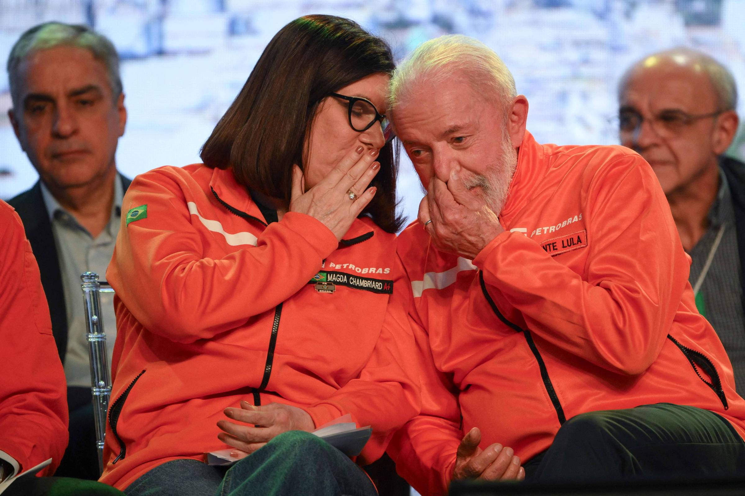 Petrobras lucra R$ 32,7 bilhões no terceiro tri de 2025 - 06/11/2025 - Mercado