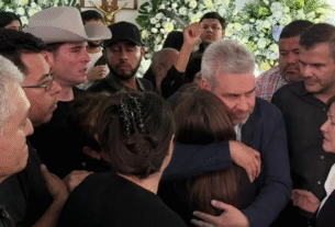 Prefeito é executado com vários tiros durante festa do Dia de Finados