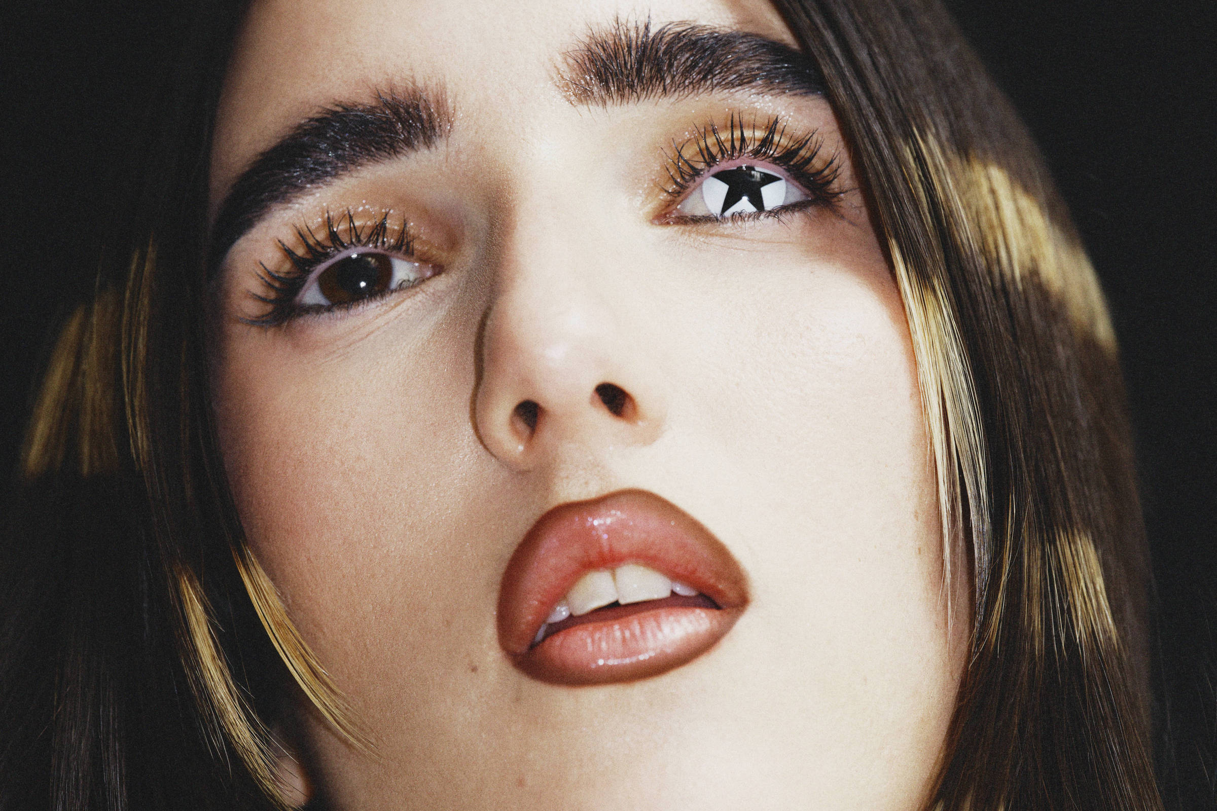 Quem é Judeline, cantora que toca em festival com Weezer - 31/10/2025 - Ilustrada