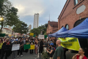 Regulação do streaming detona protesto em São Paulo - 03/11/2025 - Ilustrada
