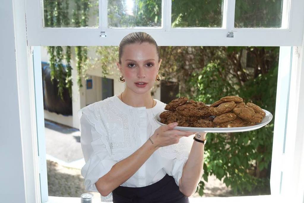 Restaurantes sofrem para achar auxiliar como Isa Scherer - 06/11/2025 - Mercado