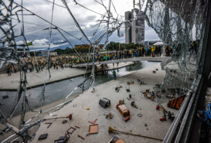 STF e urnas são principais alvos de fake news no WhatsApp - 03/11/2025 - Poder