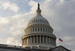 Senado dos EUA aprova divulgação dos arquivos de Epstein