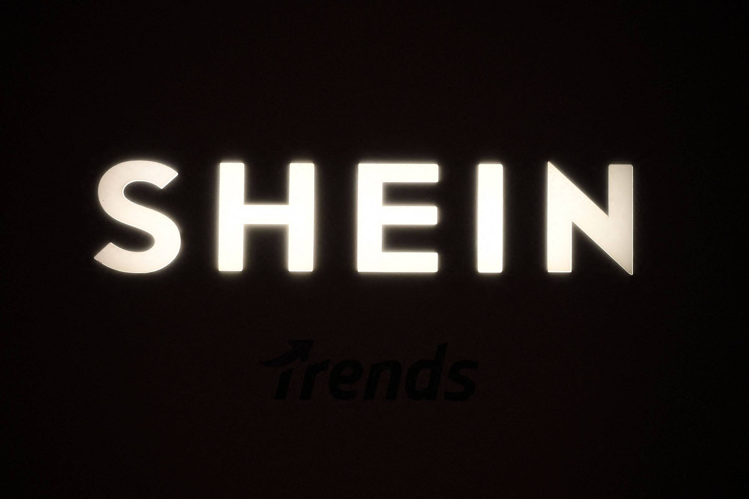 Shein retira bonecas sexuais infantis da plataforma - 02/11/2025 - Mercado
