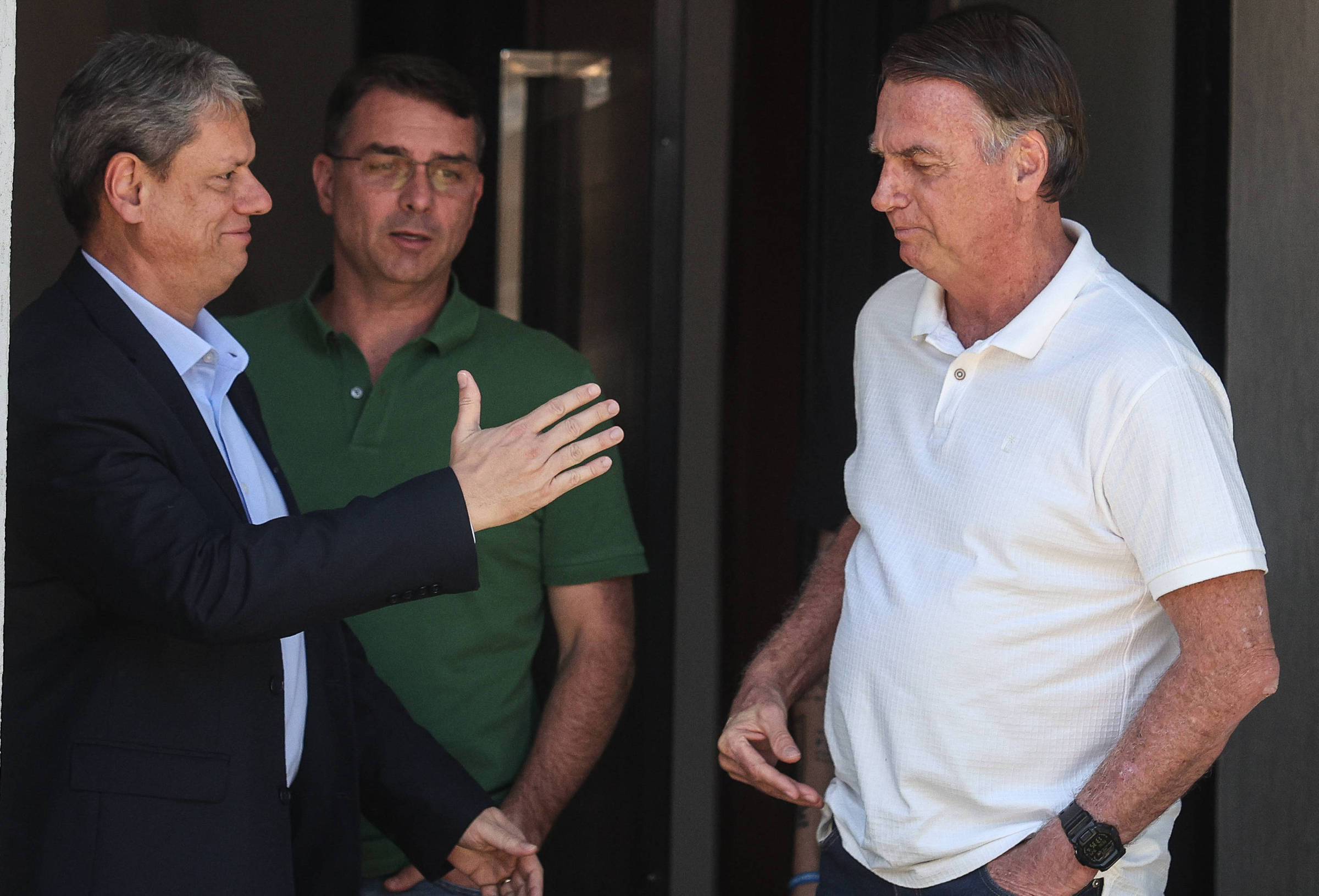 Tarcísio diz que gratidão a Bolsonaro não prescreve - 07/11/2025 - Poder