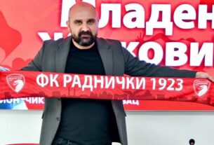 Técnico morre após mal subito durante jogo do campeonato sérvio