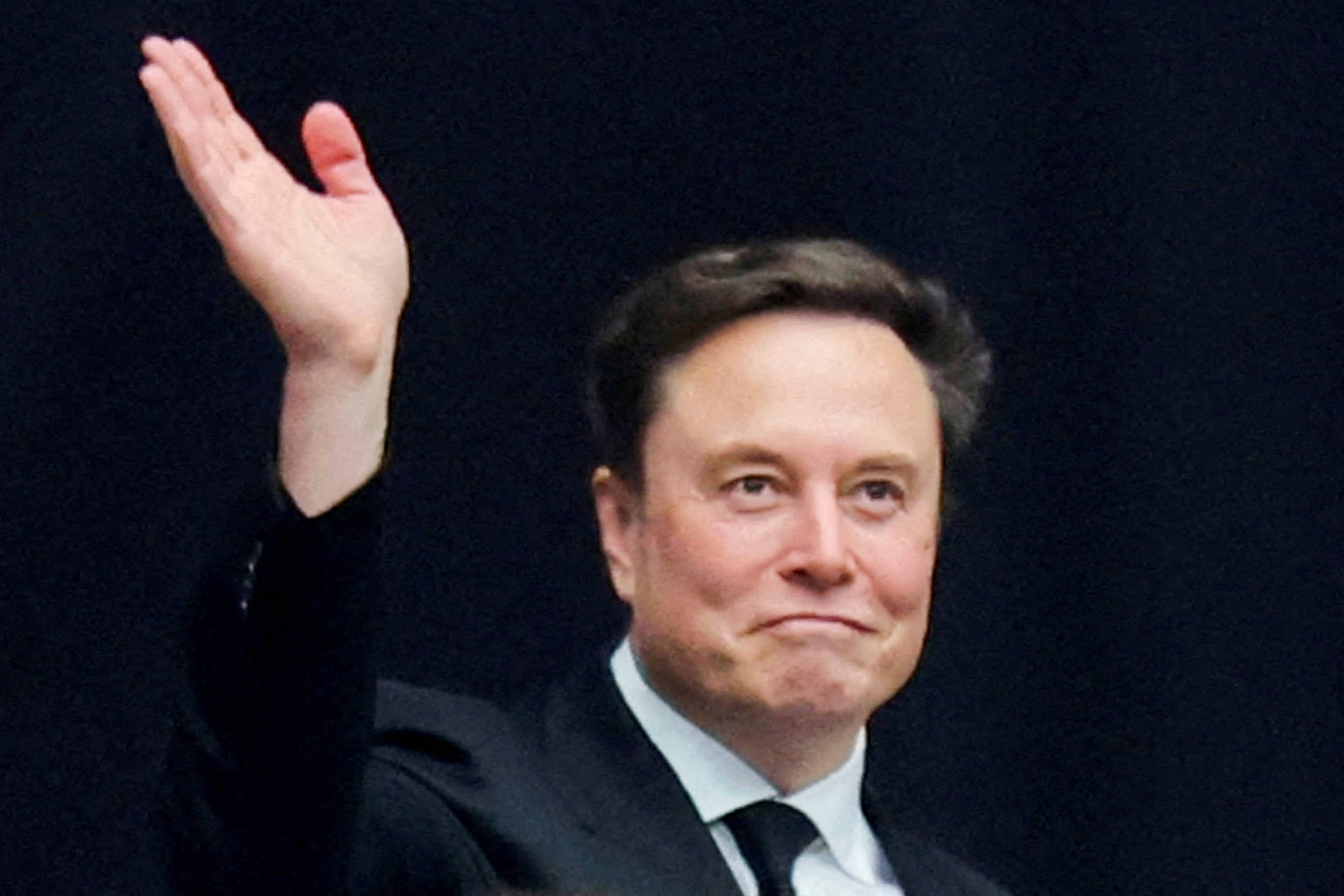 Tesla aprova bônus de US$ 1 trilhão para Musk em 10 anos - 06/11/2025 - Mercado