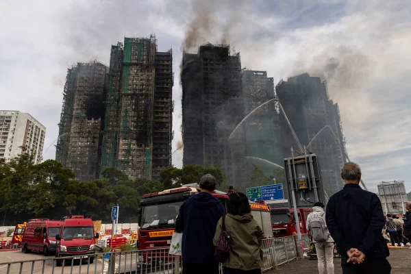 Tragédia em Hong Kong: suspeitos de incêndio trabalham em construtora