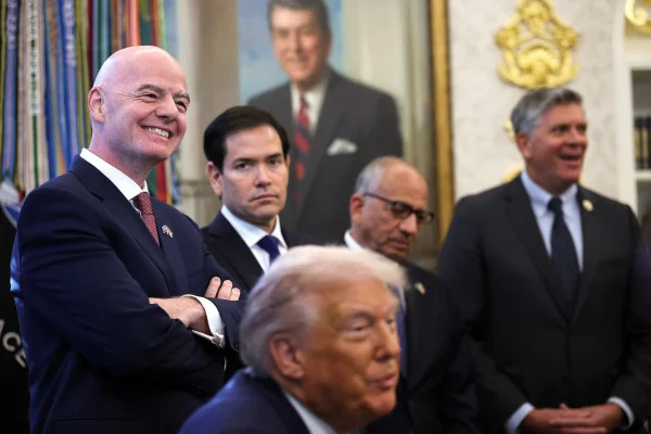 Trump anuncia prioridade de visto dos EUA para quem for à Copa de 2026