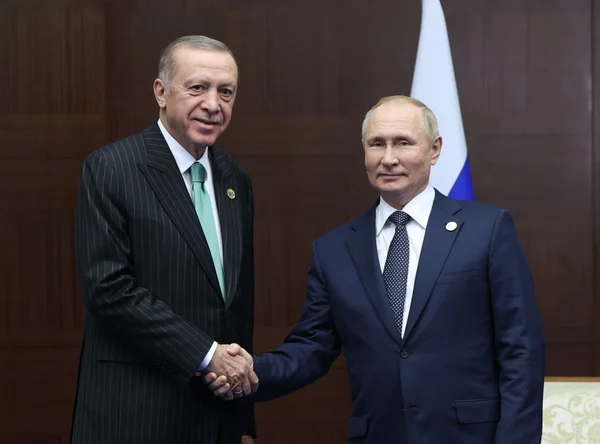 Turquia intensificará contato com Rússia por acordo de paz na Ucrânia