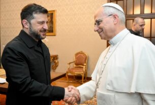 Papa Leão XIV pede dia de trégua global no Natal e critica Rússia - destaque galeria