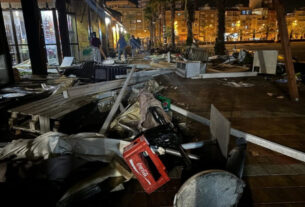Tromba d’água atinge porto de cidade da Espanha - destaque galeria